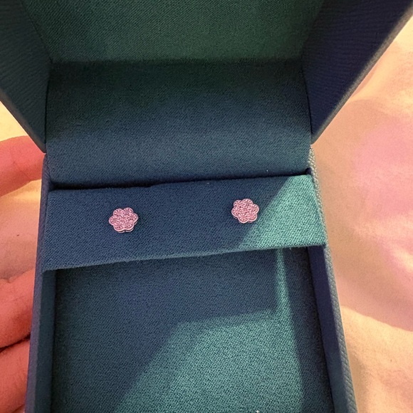 Effy Silver Flower Stud Earrings - Picture 2 of 2